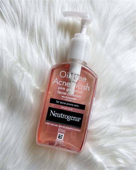 neutrogena grapefruit cleanser review|neutrogena face wash pink grapefruit.